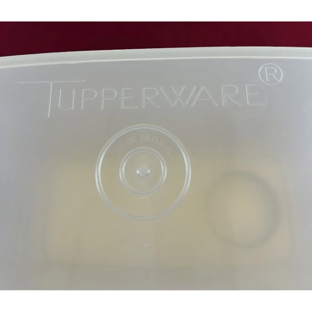 Tupperware vtg cereal